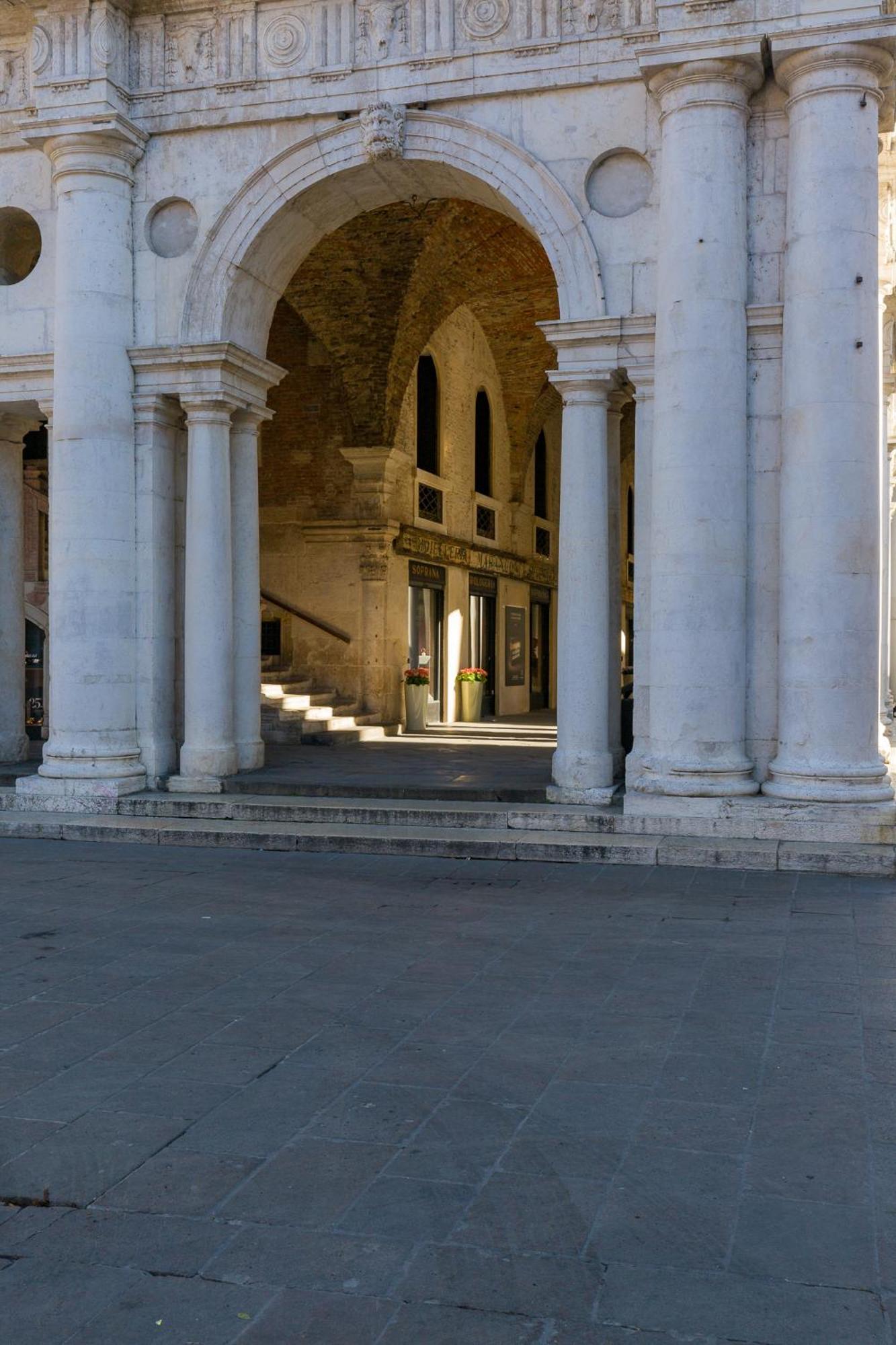 Apartamento Il Campanile Vicenza Exterior foto