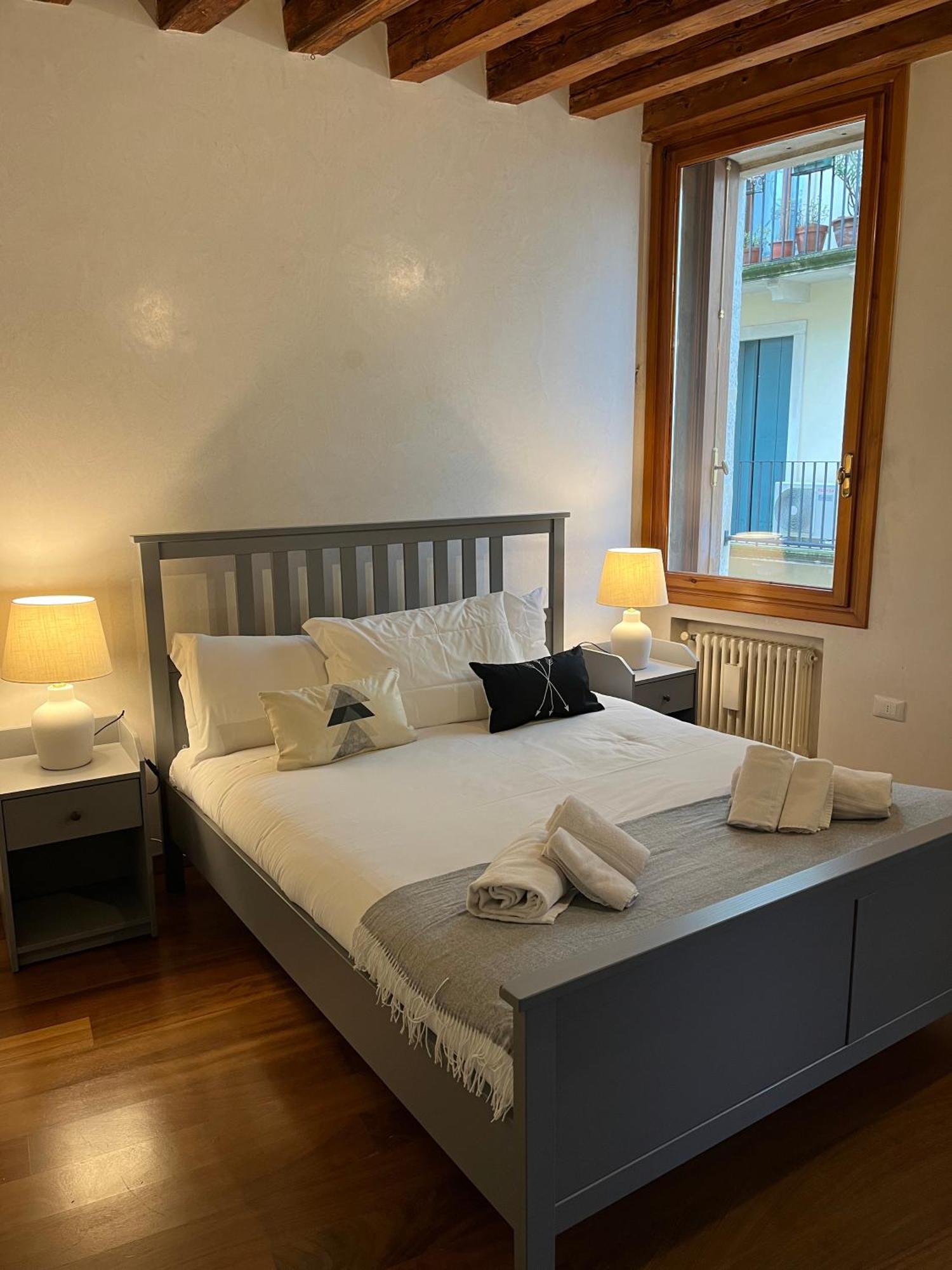 Apartamento Il Campanile Vicenza Exterior foto
