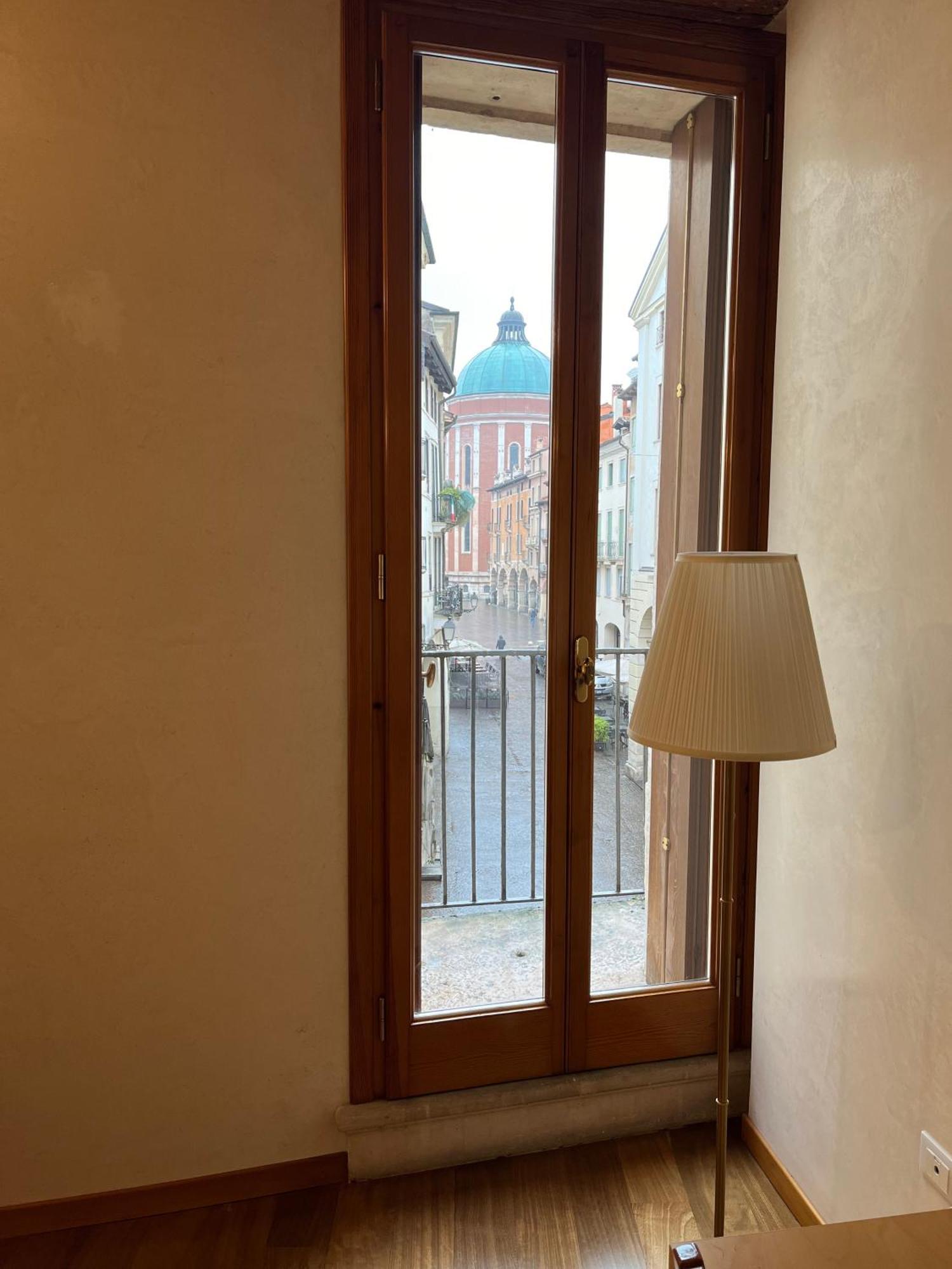 Apartamento Il Campanile Vicenza Exterior foto