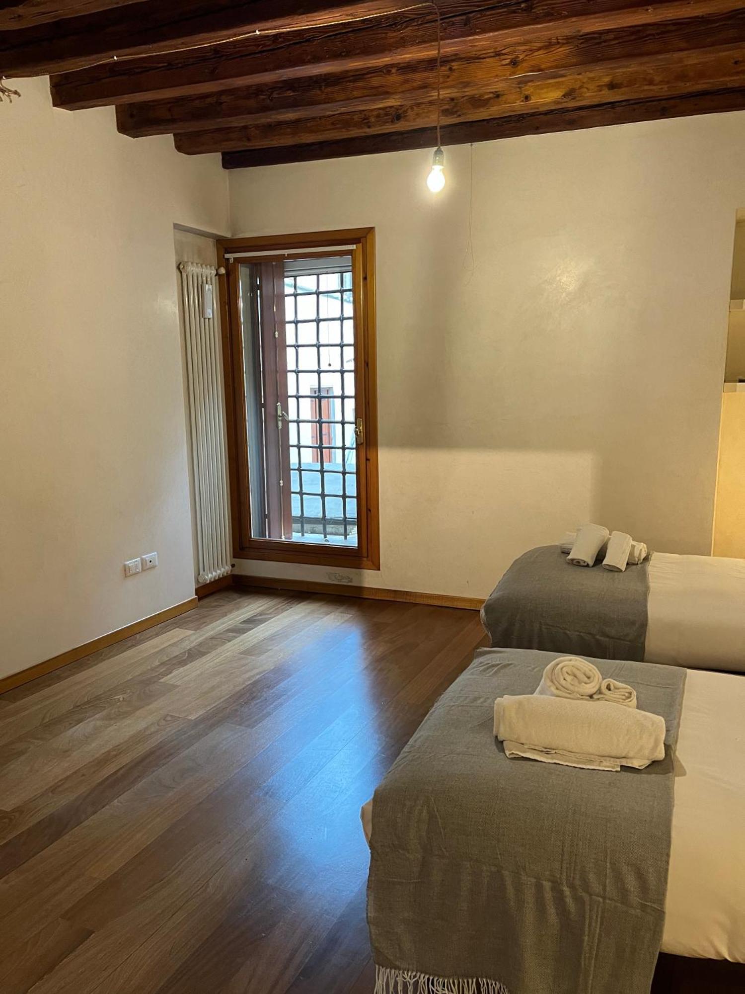 Apartamento Il Campanile Vicenza Exterior foto