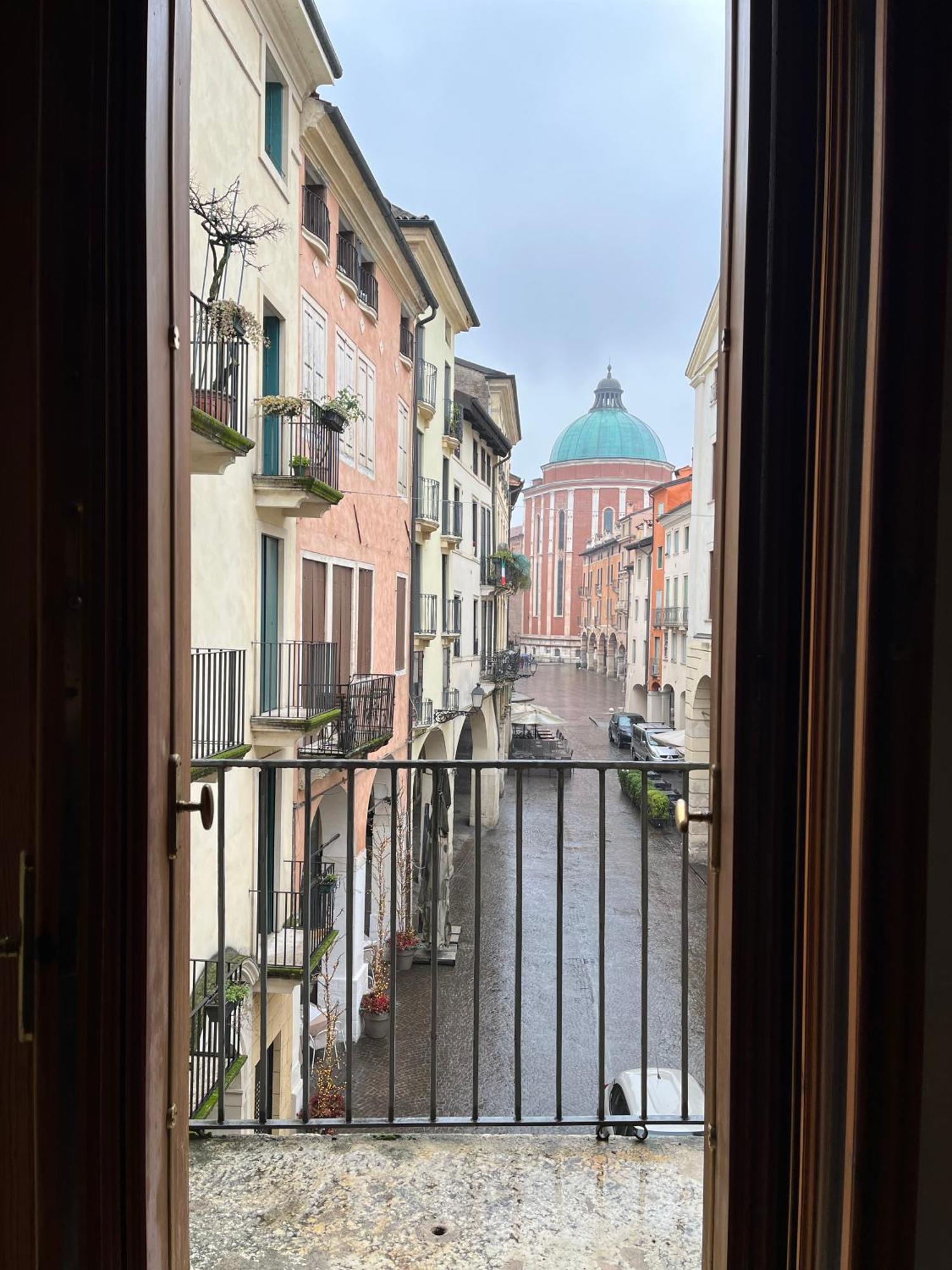 Apartamento Il Campanile Vicenza Exterior foto