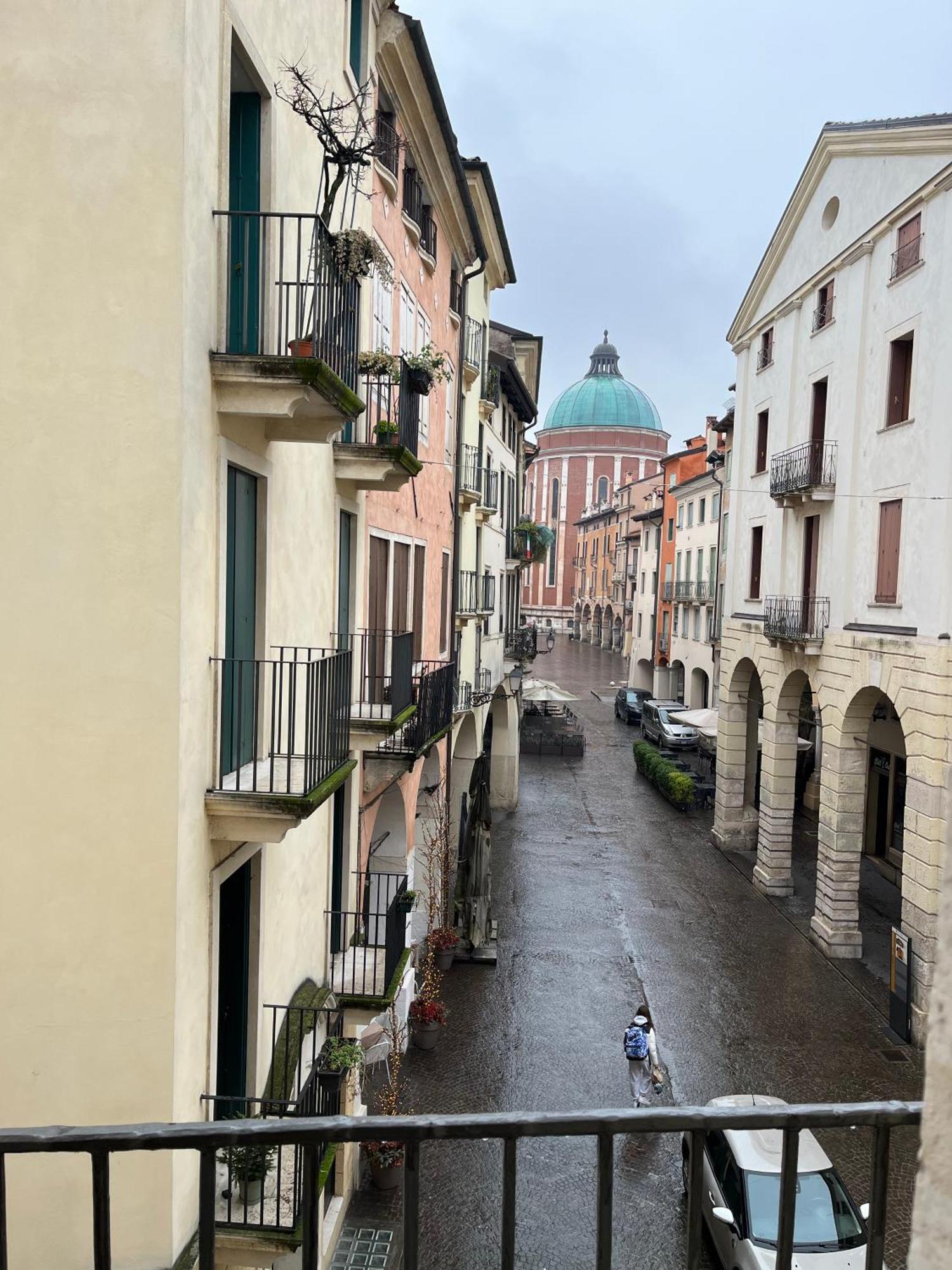 Apartamento Il Campanile Vicenza Exterior foto